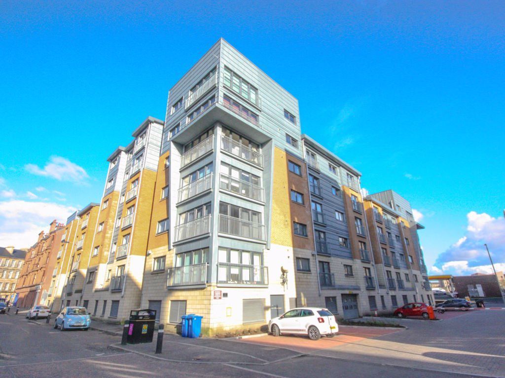 2 bed flat to rent in Pollokshaws Road, Glasgow G41 Zoopla