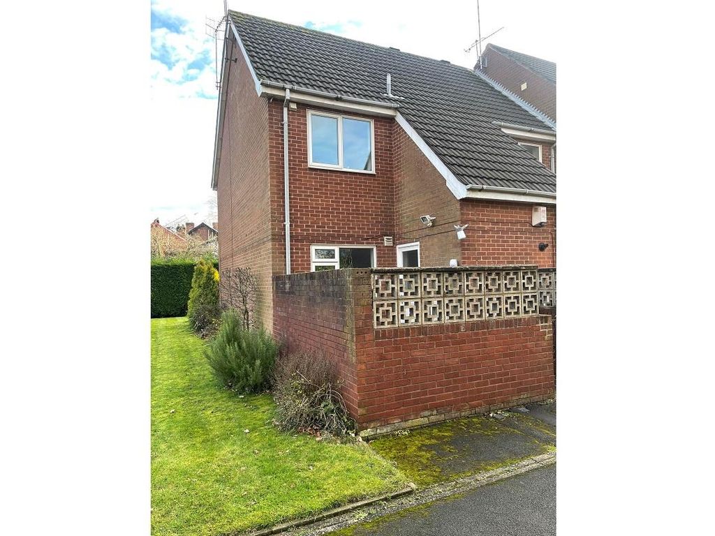 Studio to rent in Raibank Gardens, Woodthorpe, Nottingham NG5, £850 pcm