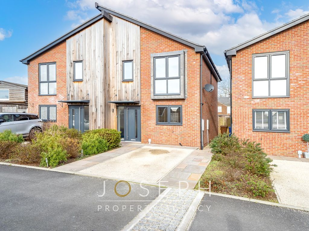 2 bed semidetached house for sale in Mapleton Gardens, Ipswich IP4 Zoopla