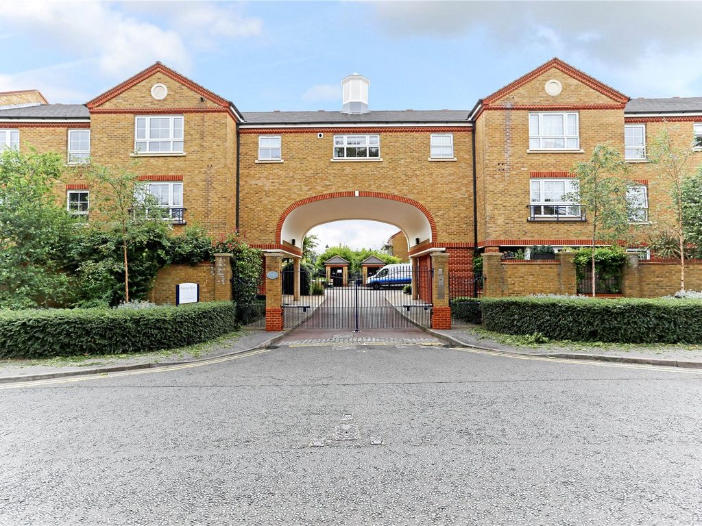 Malthouse Drive London W4  