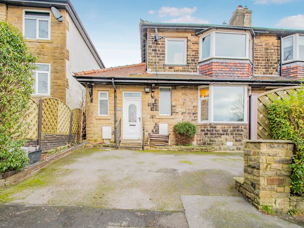 3 bed semidetached house for sale in Oak Avenue, Todmorden OL14, £