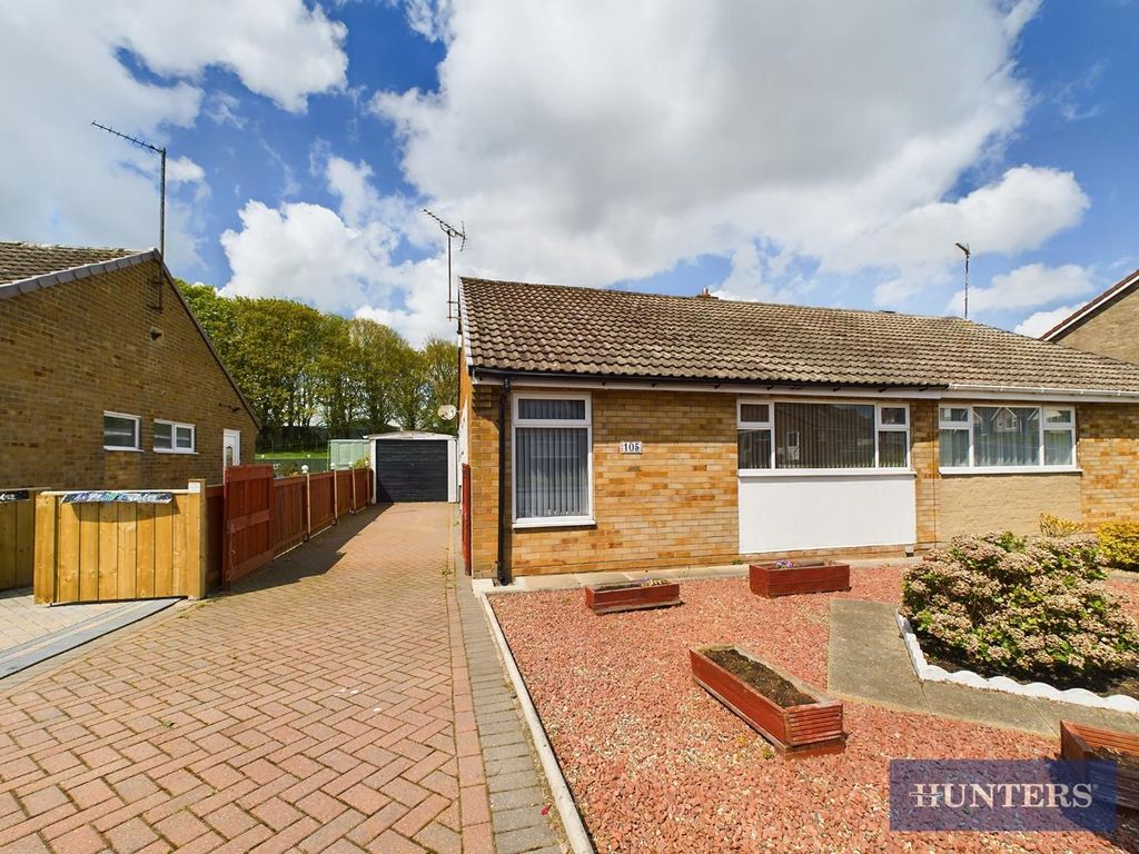 2 bed semidetached bungalow for sale in Harewood Avenue, Bridlington