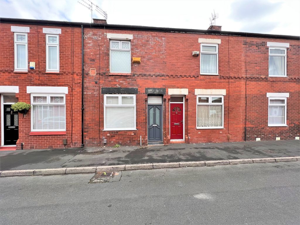 2 bed terraced house for sale in Margaret Street, Stockport SK5 Zoopla