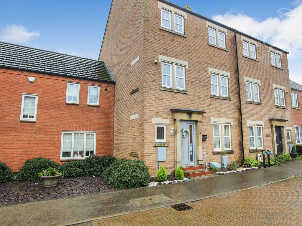 5 bed terraced house for sale in The Furrow, Littleport CB6, £365,000 Zoopla
