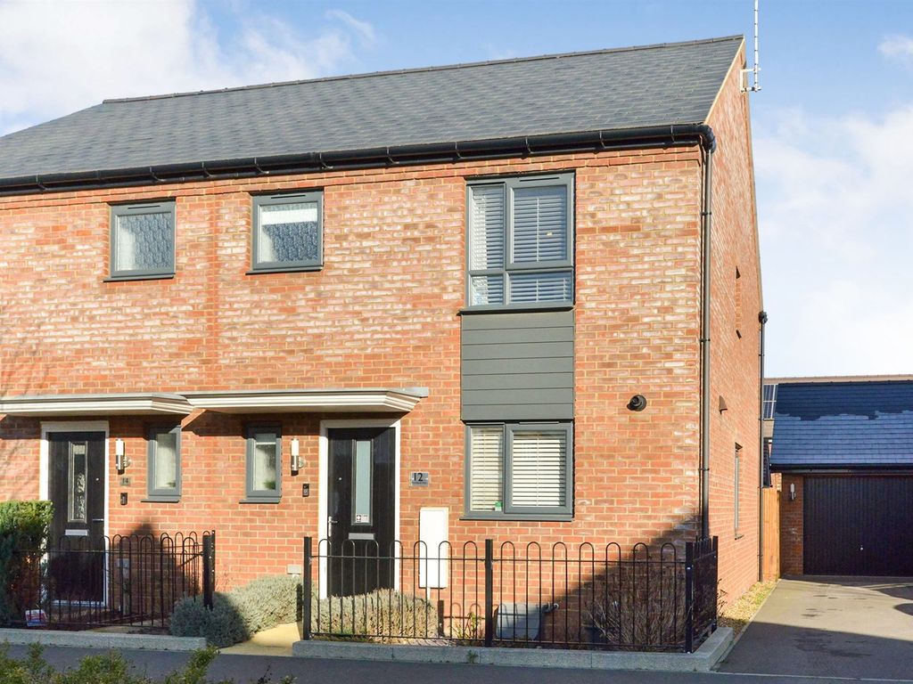 3 bed semidetached house for sale in Portland Avenue, Whitehouse