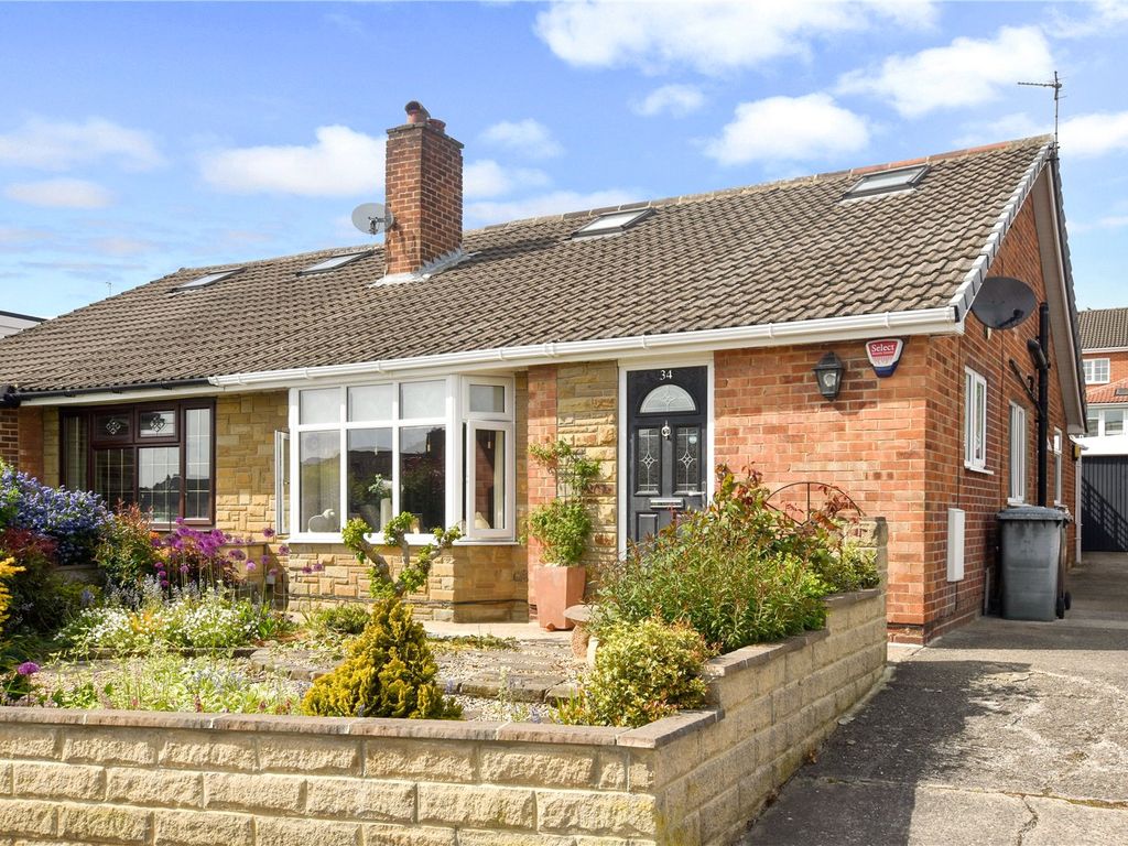 3 bed bungalow for sale in Ryedale Way, Tingley, Wakefield, West