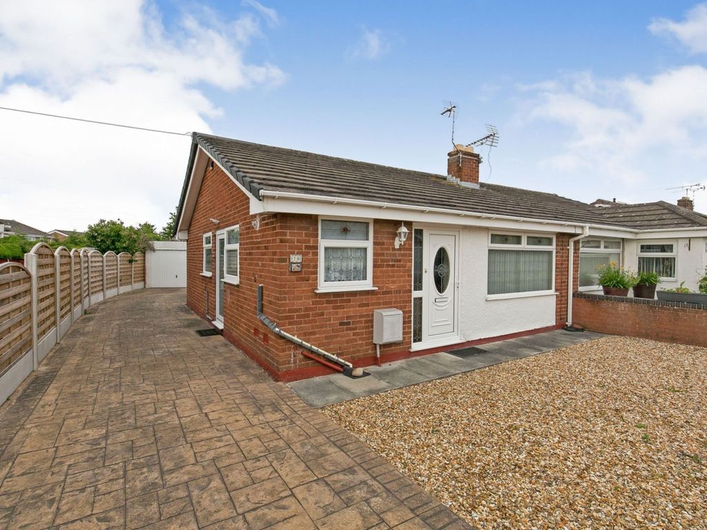 3 bed semidetached bungalow for sale in Halkyn View, Deeside CH5 Zoopla