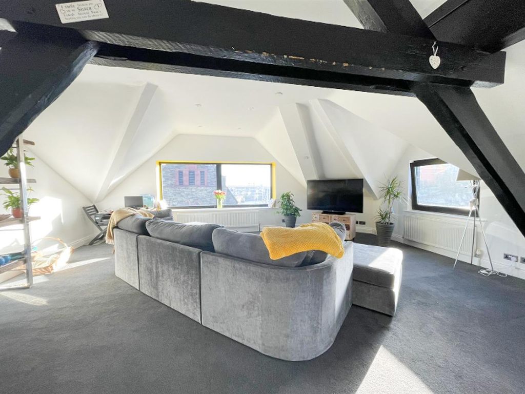 3 bed flat to rent in Chandler House, 1 Ridgeway Street, Douglas IM1, £