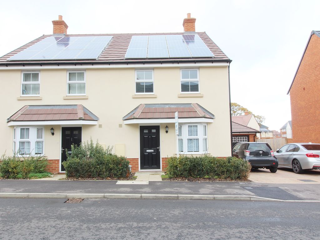 3 bed semidetached house to rent in Kingston Road, Benfleet SS7 Zoopla