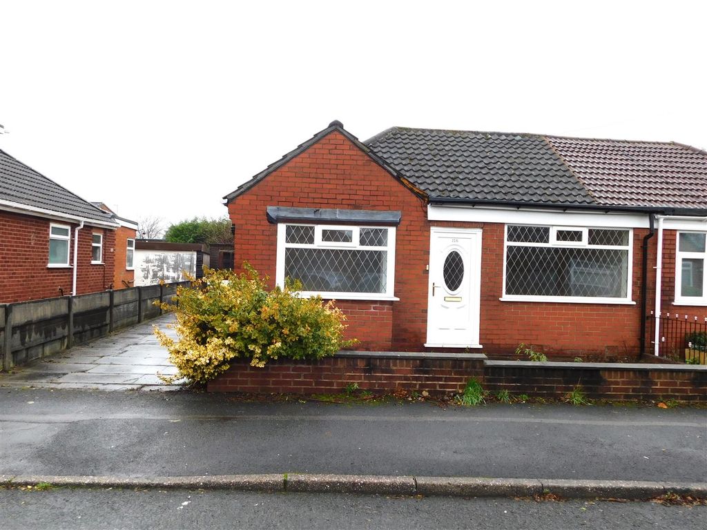 2 bed semidetached house to rent in Alan Avenue, Failsworth