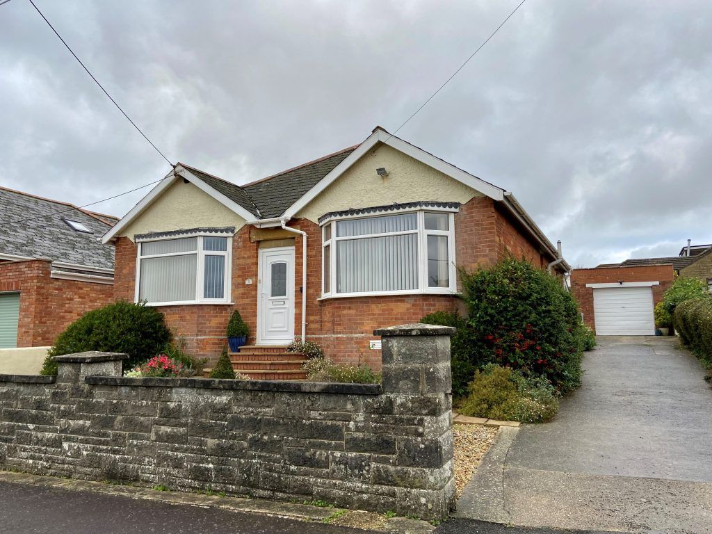 3 bed detached bungalow for sale in Lower Wraxhill Road, Yeovil