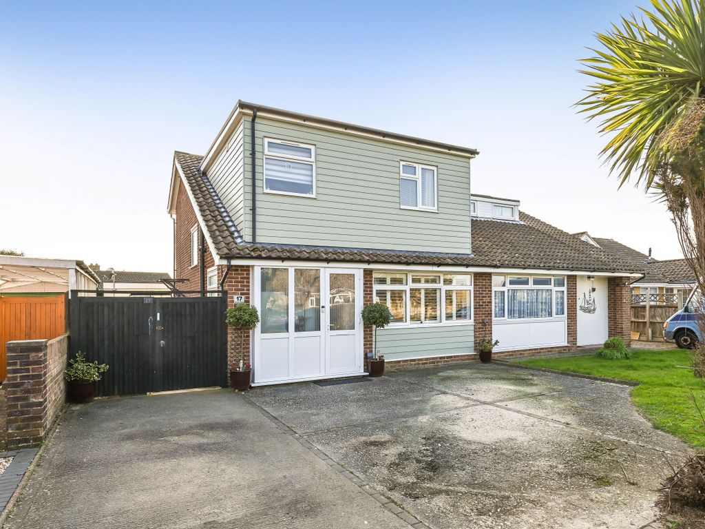 3 bed semidetached house for sale in Sussex Drive, Pagham, Bognor