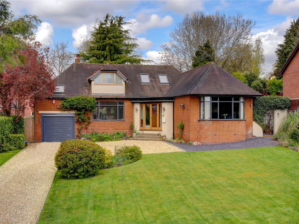 4 bed detached house for sale in Redditch Road, Kings Norton