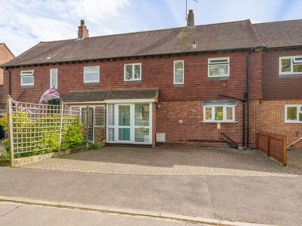 3 bed terraced house for sale in Upfolds Green, Guildford GU4 Zoopla