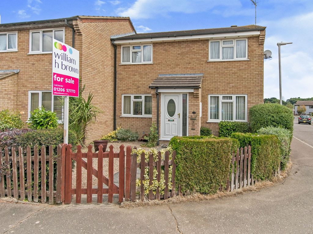 3 bed semidetached house for sale in Siskin Close, Colchester CO4 Zoopla