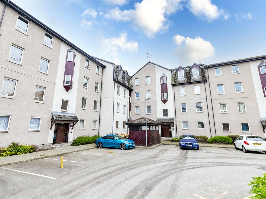 2 bed flat to rent in 66 Strawberry Bank Parade, Aberdeen AB11, £750