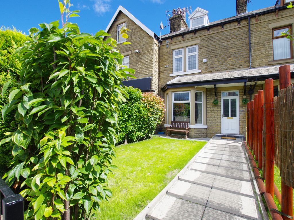 4 bed terraced house for sale in Bradford Road, Shipley BD18 Zoopla