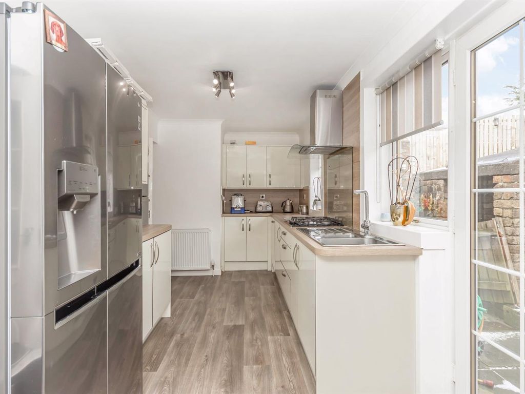 3 bed detached bungalow for sale in Main Street, Blackridge, Bathgate