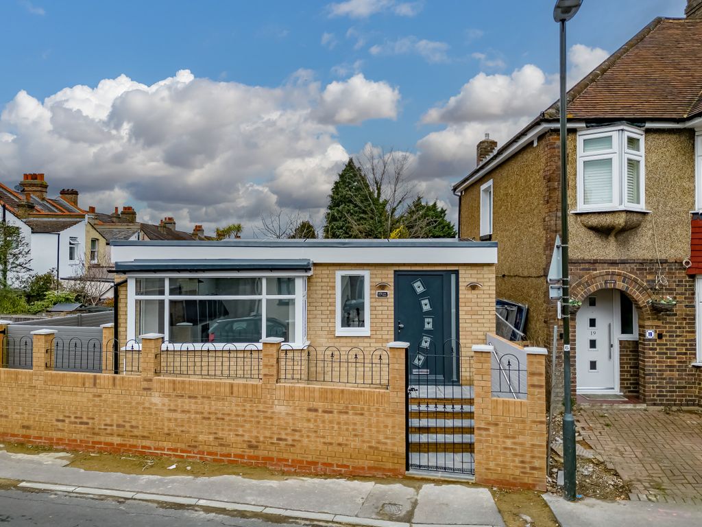 New home, 1 bed detached house for sale in Lewis Road, Mitcham CR4 Zoopla