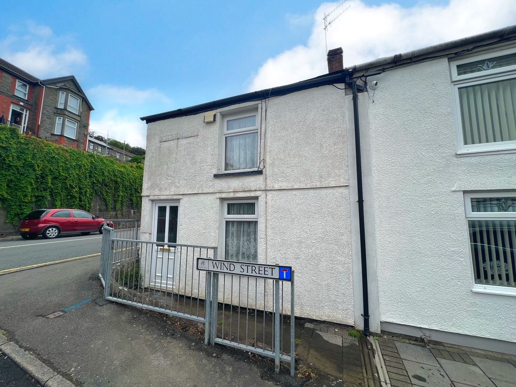 2 bed property to rent in Wind Street, Porth CF39, £625 pcm Zoopla