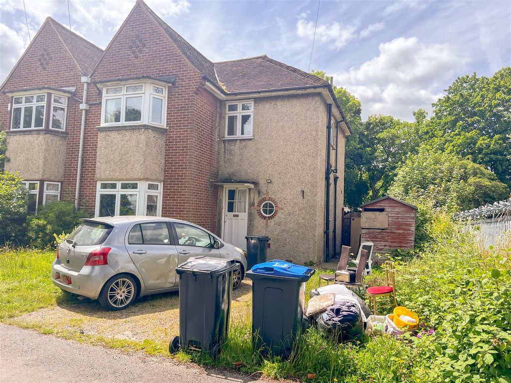 3 bed semidetached house for sale in Waddon Way, Waddon, Croydon CR0