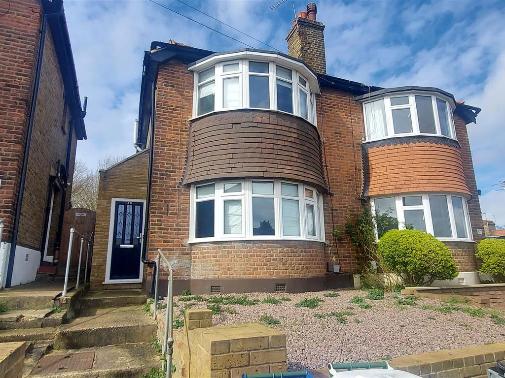 3 bed semidetached house to rent in Lyme Road, Welling DA16 Zoopla