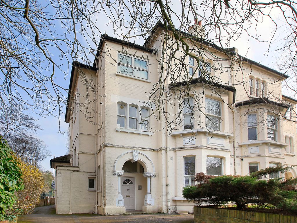 2 bed flat for sale in Earlsfield Road, London SW18, £600,000 Zoopla