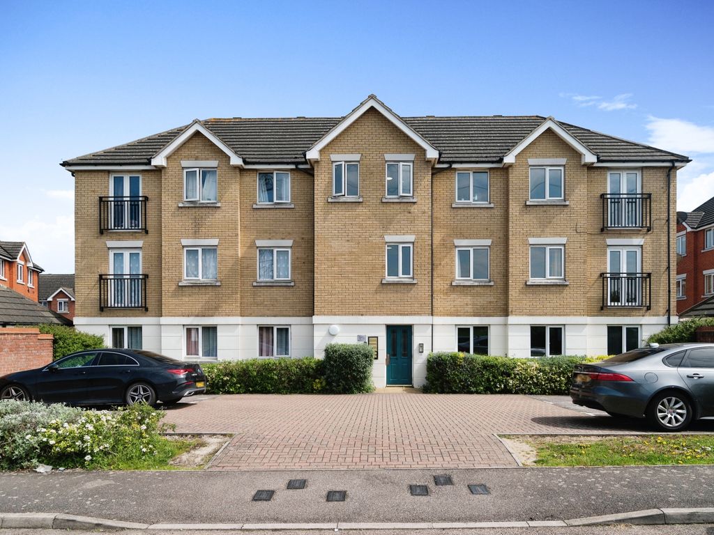 2 bed flat for sale in Grenville Road, Chafford Hundred, Grays, Essex