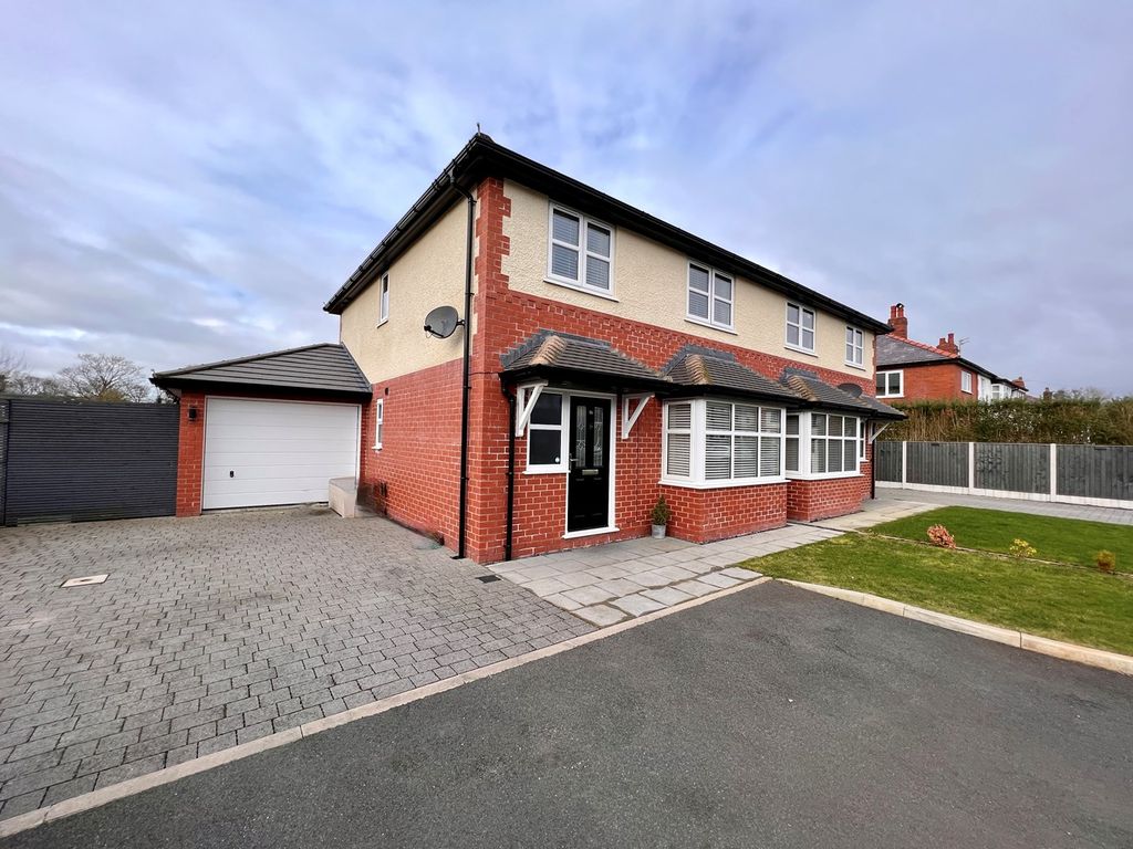 3 bed semidetached house for sale in Orchard Avenue, New Longton
