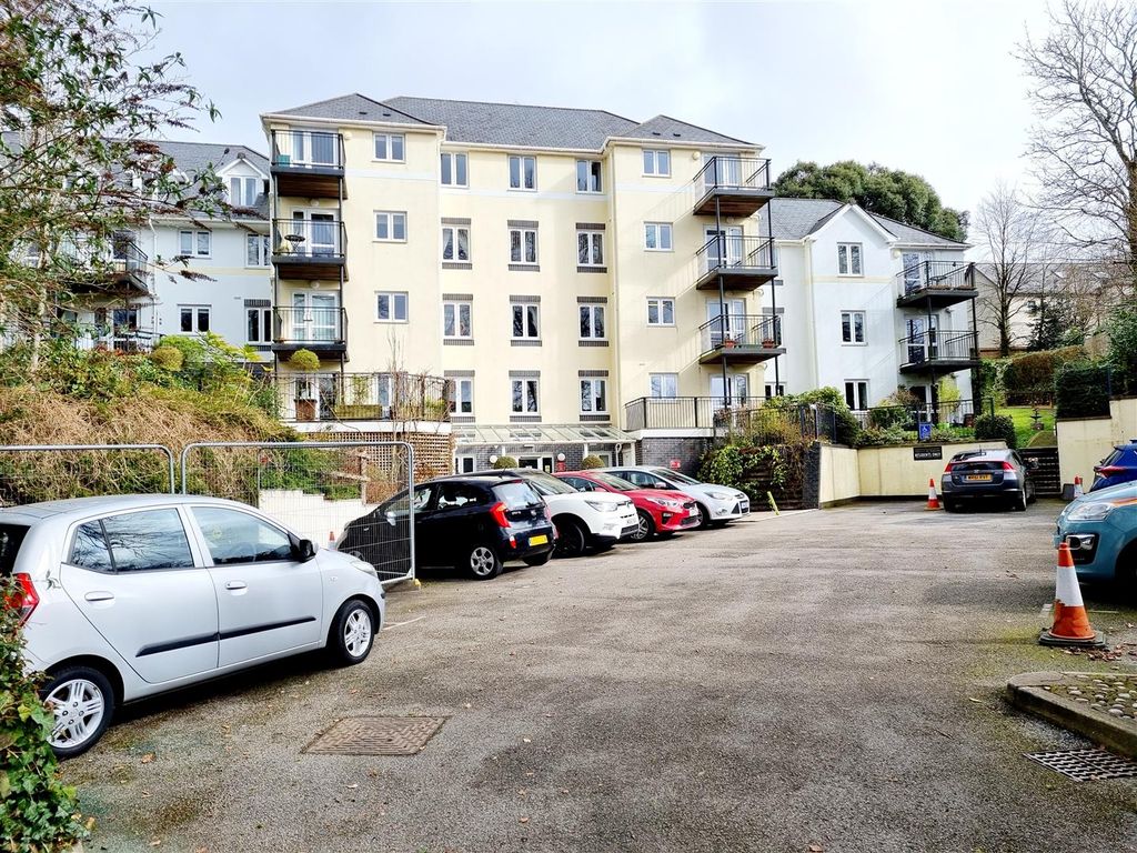 2 bed flat for sale in Dunheved Road, Launceston PL15 Zoopla