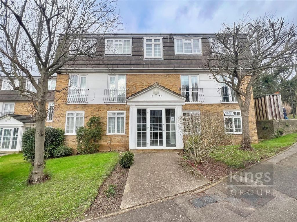 2 bed flat for sale in Crofton Way, Enfield EN2, £350,000 Zoopla