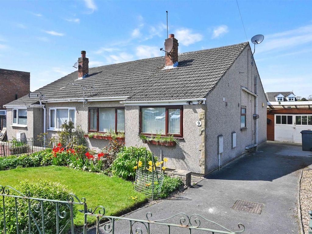 2 bed semidetached bungalow for sale in Coppice Wood Crescent, Yeadon