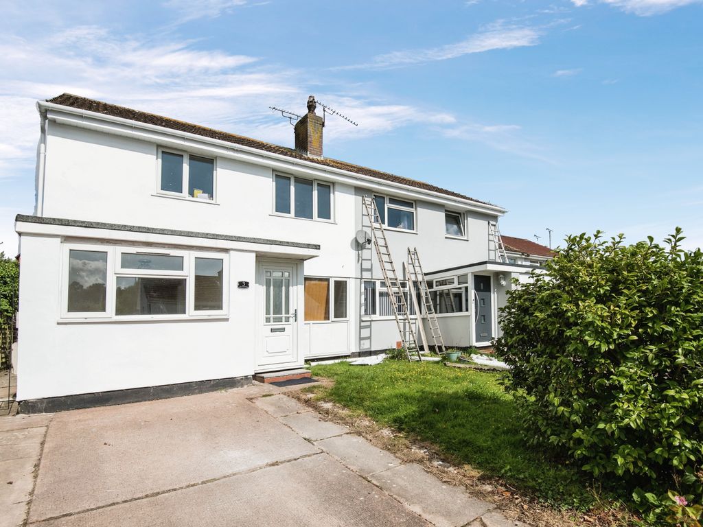 4 bed semidetached house for sale in Orchard Way, Kenton, Exeter