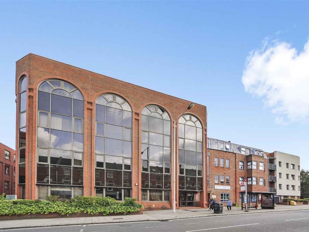 Studio for sale in Peterborough Road, HarrowOnTheHill, Harrow HA1