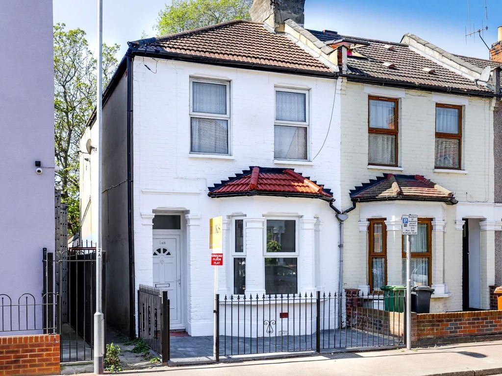 1 bed flat for sale in Park Avenue, Barking IG11 Zoopla