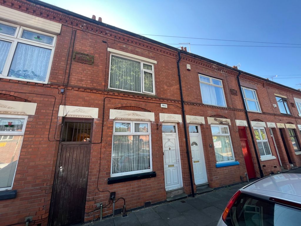 3 bed terraced house for sale in Balfour Street, Leicester