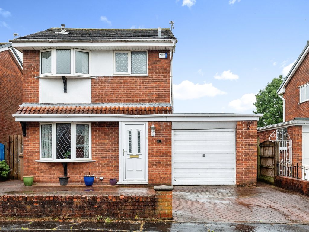 3 bed detached house for sale in Andover Avenue, Alkrington, Manchester