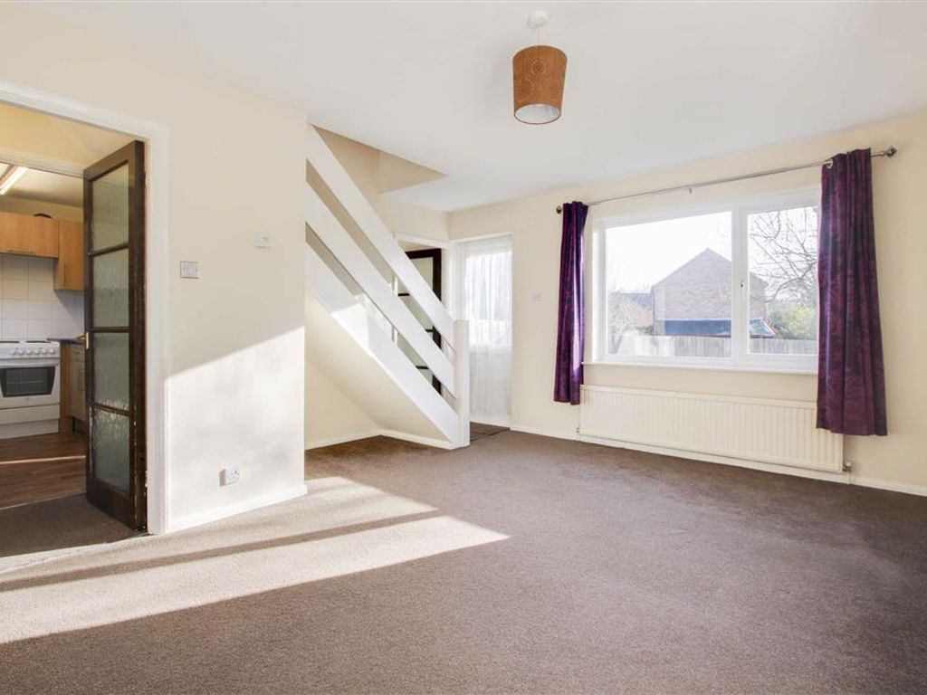 3 bed linkdetached house to rent in Quinton Drive, Bradwell Village