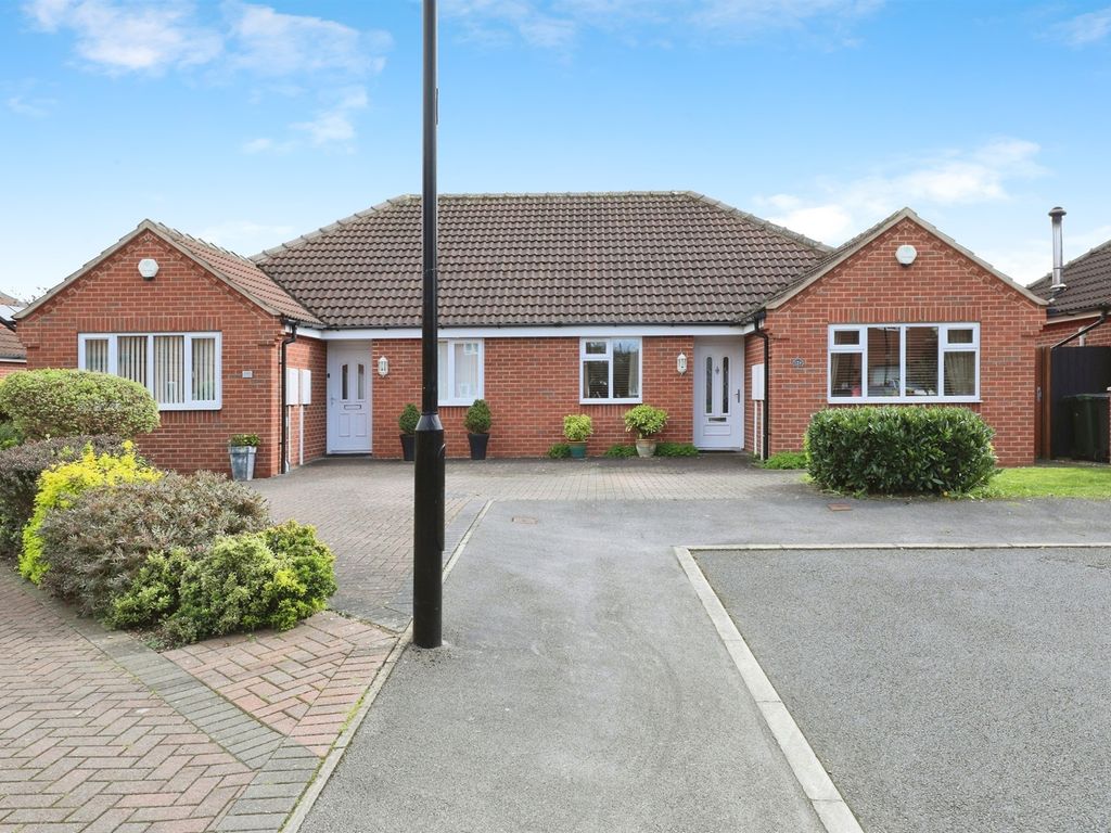 2 bed semidetached bungalow for sale in Westerdale Road, Scawsby