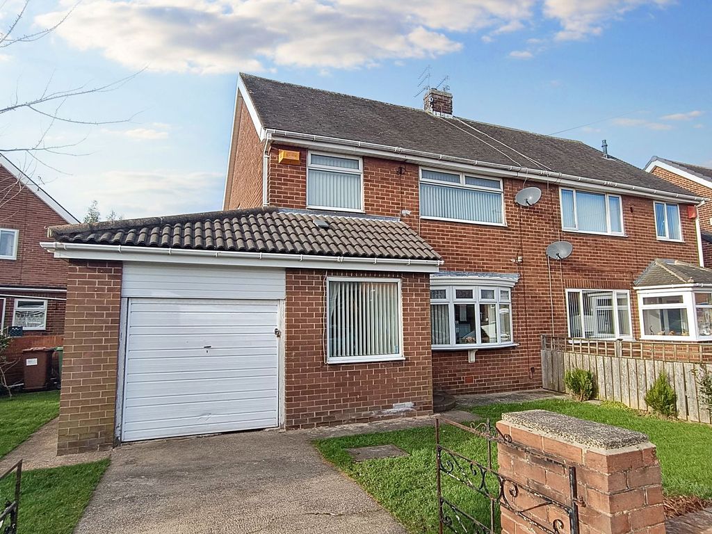 3 bed semidetached house for sale in Cavendish Place, New Silksworth
