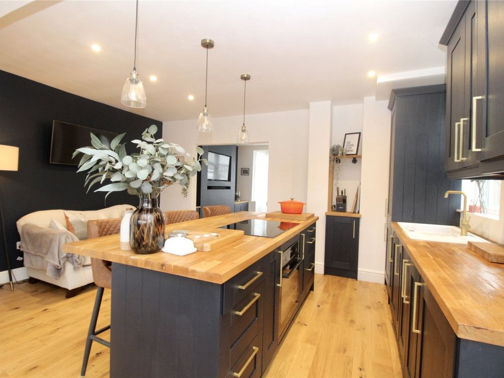 3 bed semidetached house for sale in Eskdale Road, Hinckley