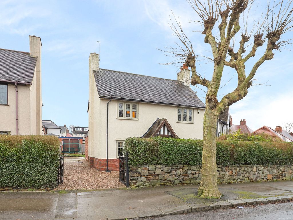 3 bed detached house for sale in Briar House, Newbold Road