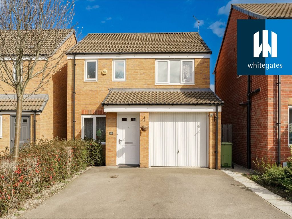 3 bed detached house for sale in Northfield Avenue, South Kirkby