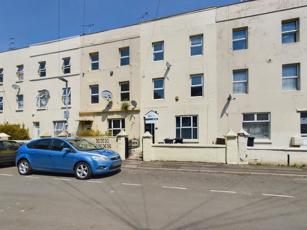 9 bed terraced house for sale in Arthur Street, Gloucester