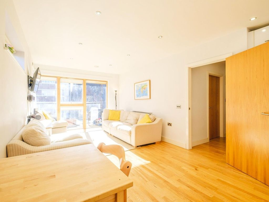 186 Acre Lane, Brixton SW2  