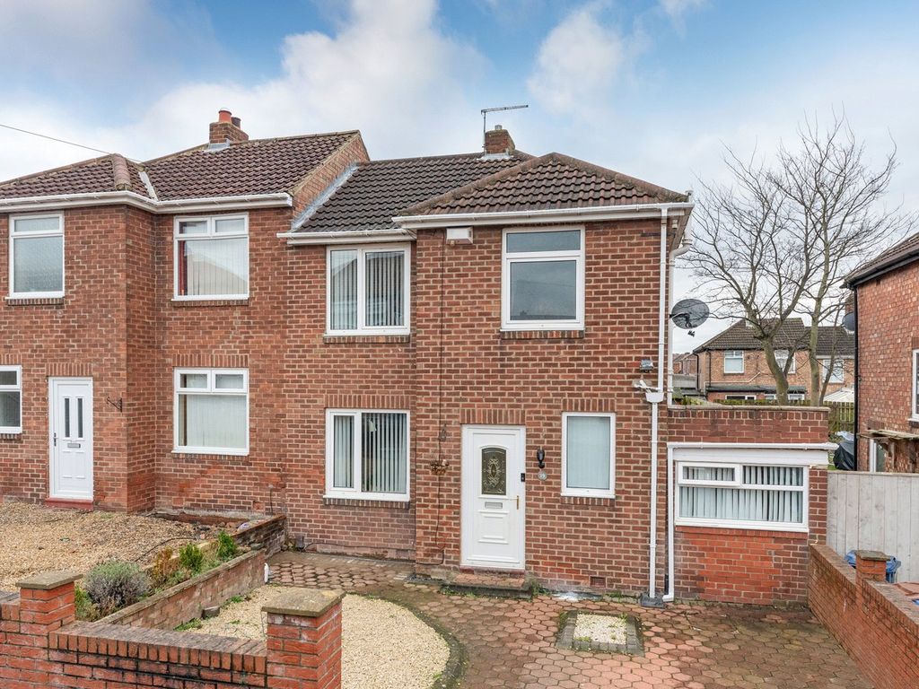 3 bed semidetached house for sale in Hillside Avenue, Newcastle Upon
