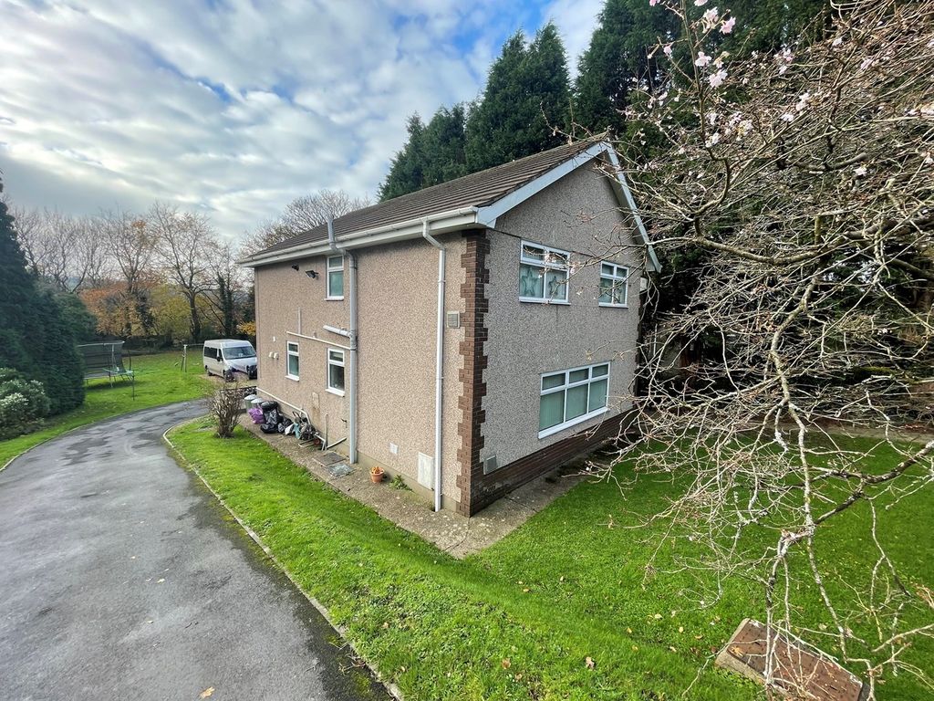 4 bed detached house for sale in Carmarthen Road, Fforestfach, Swansea