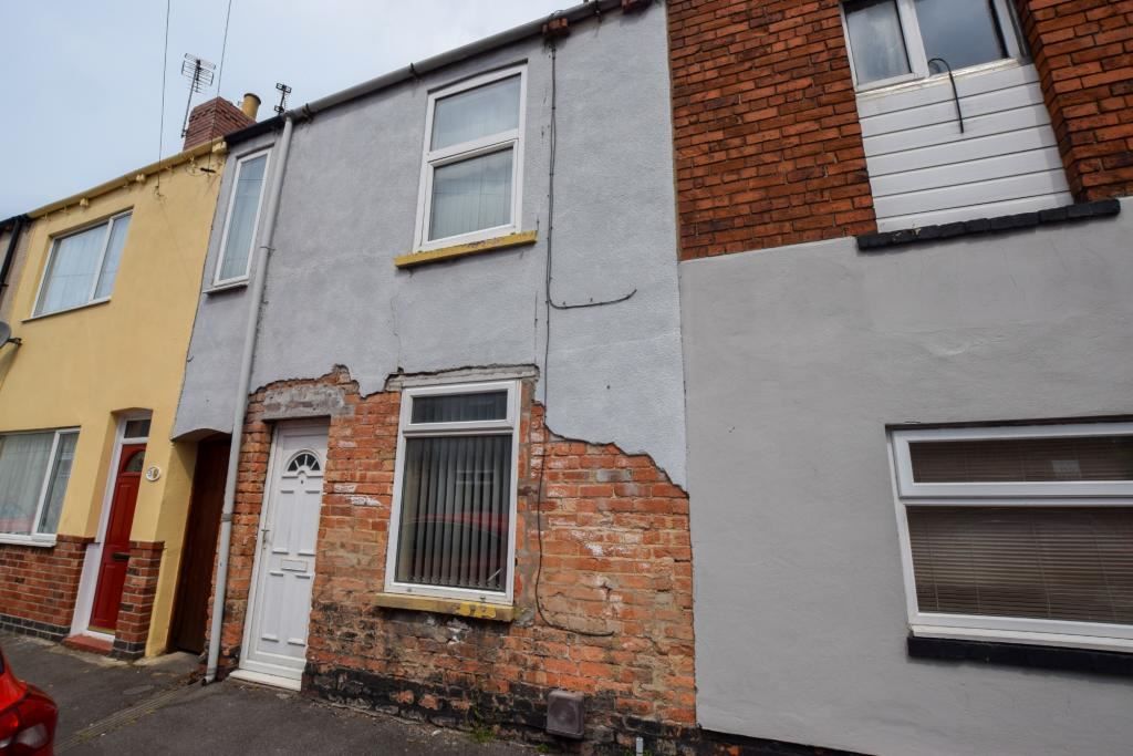 3 bed terraced house for sale in Albany Street, Gainsborough DN21 Zoopla