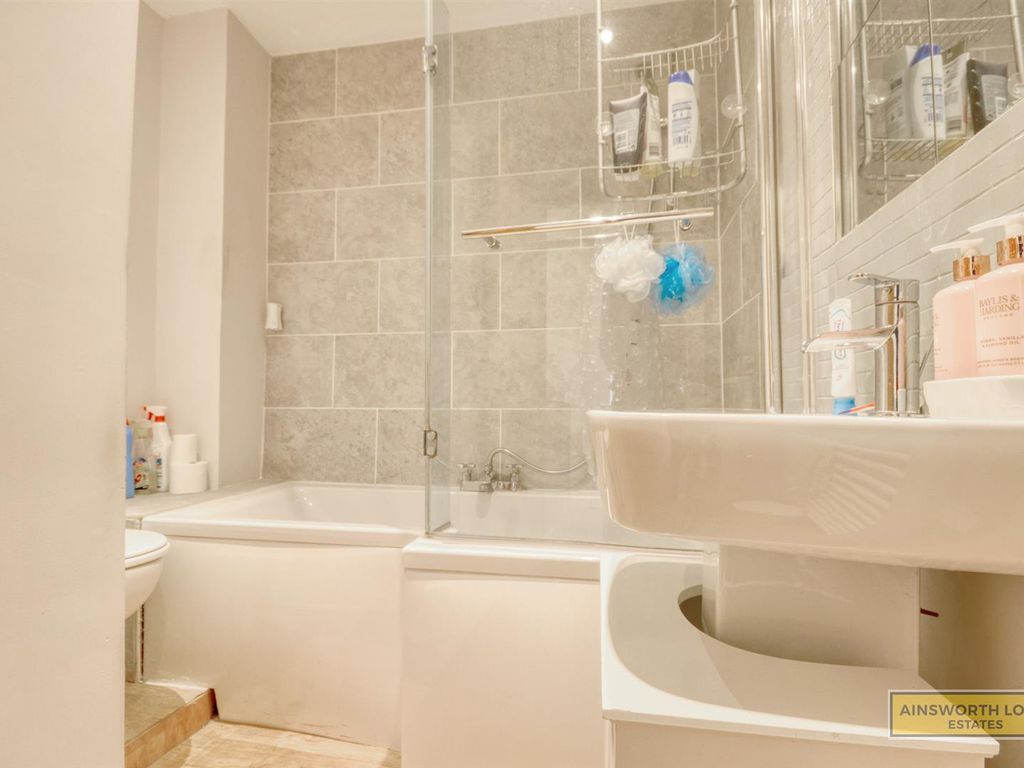 2 bed end terrace house for sale in Melbourne Street, Darwen BB3, £105,000 Zoopla