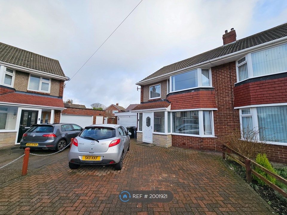 3 bed semidetached house to rent in Embleton Road, North Shields NE29